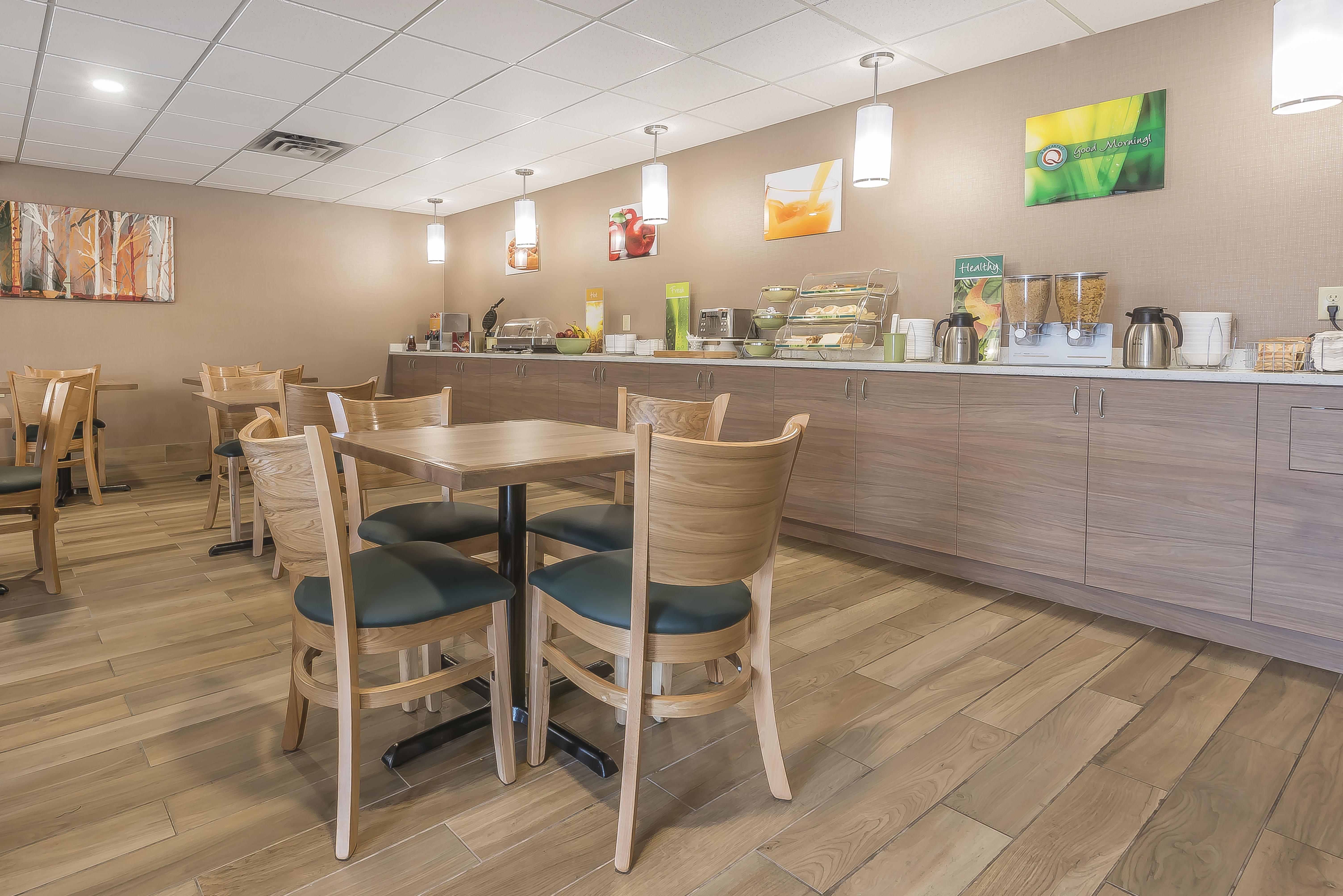 Quality Inn & Suites Downtown Windsor Eksteriør bilde