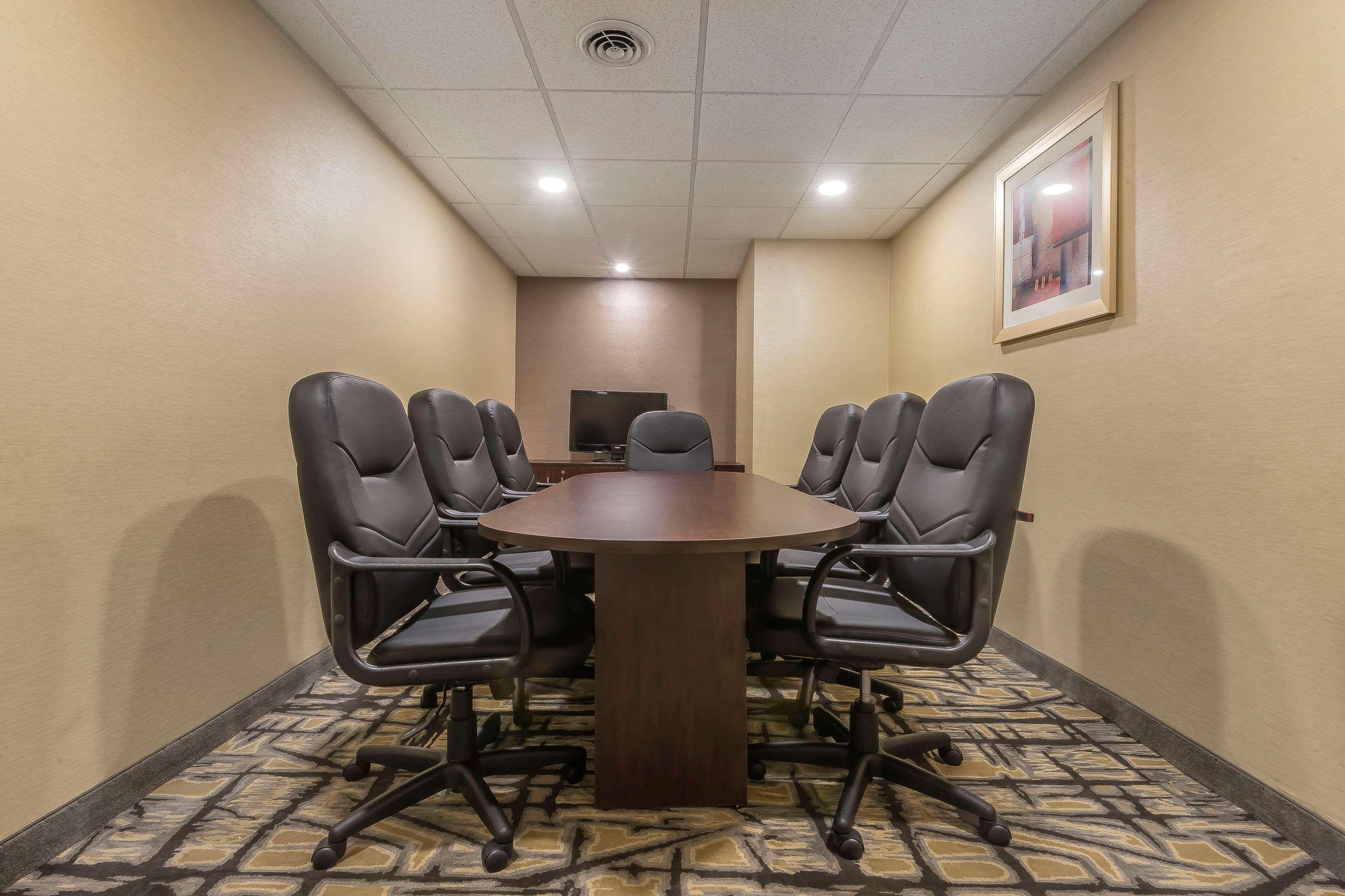 Quality Inn & Suites Downtown Windsor Eksteriør bilde