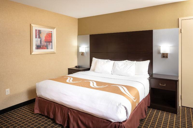 Quality Inn & Suites Downtown Windsor Eksteriør bilde